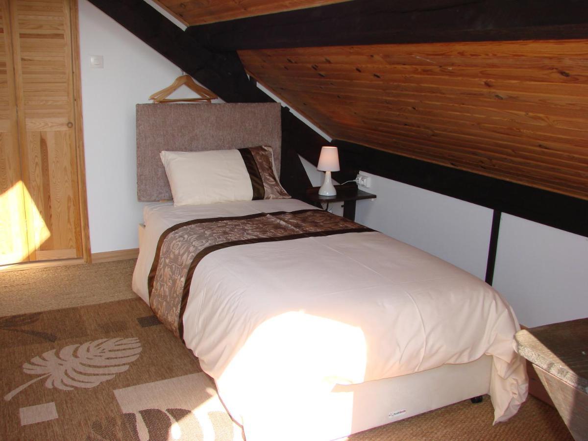 La Blanche Roche Bed & Breakfast Sourdeval Exterior foto