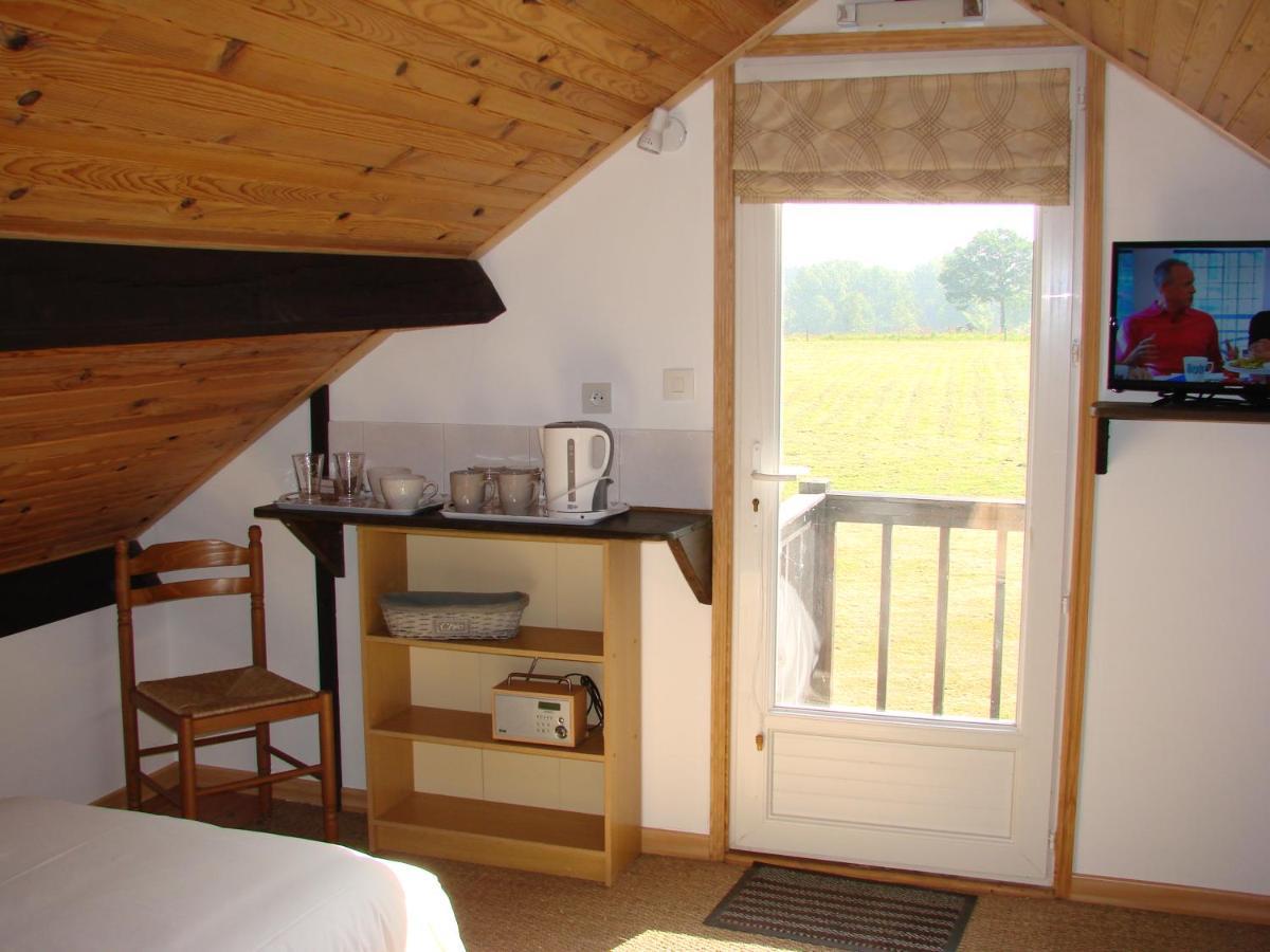La Blanche Roche Bed & Breakfast Sourdeval Exterior foto