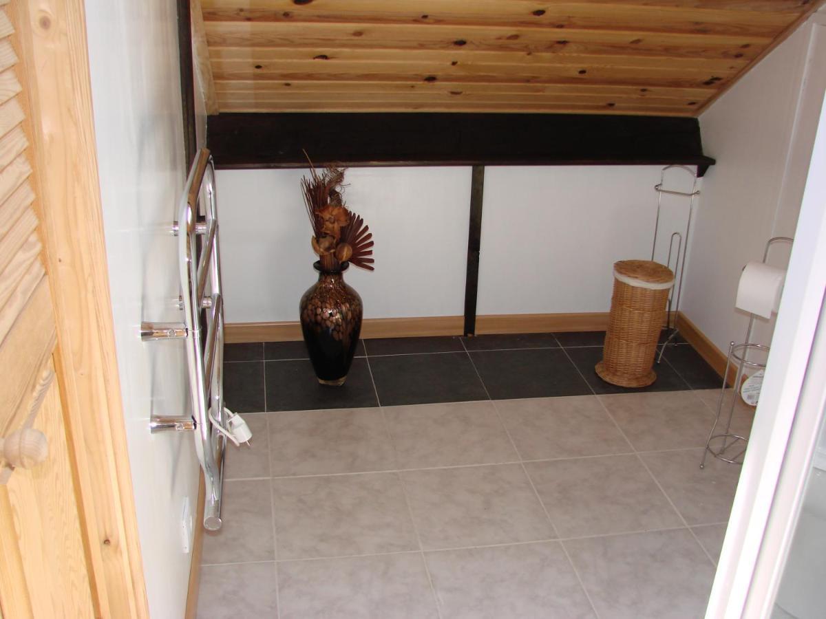 La Blanche Roche Bed & Breakfast Sourdeval Exterior foto