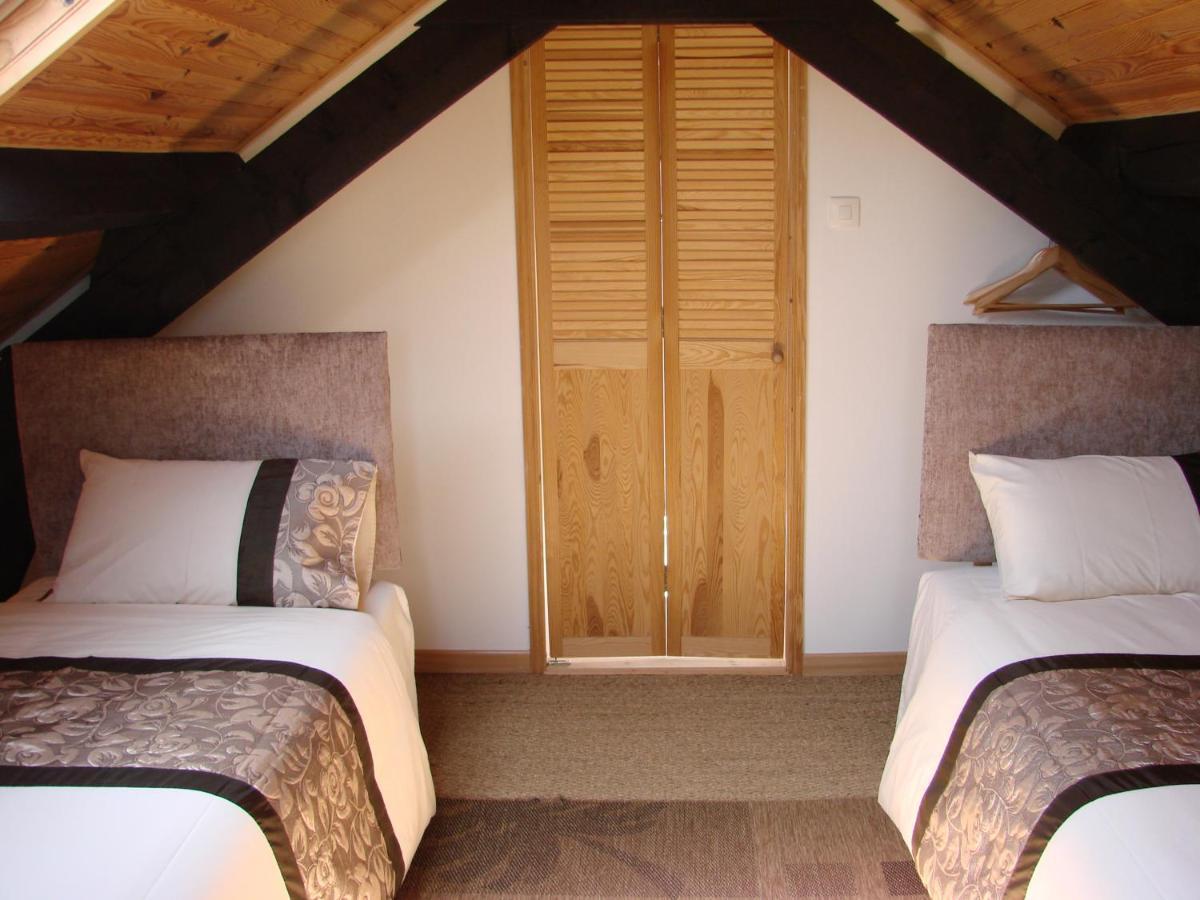 La Blanche Roche Bed & Breakfast Sourdeval Exterior foto